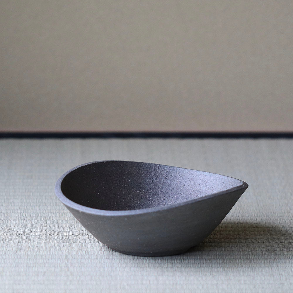 Handmade pot by Takaoka, B-1