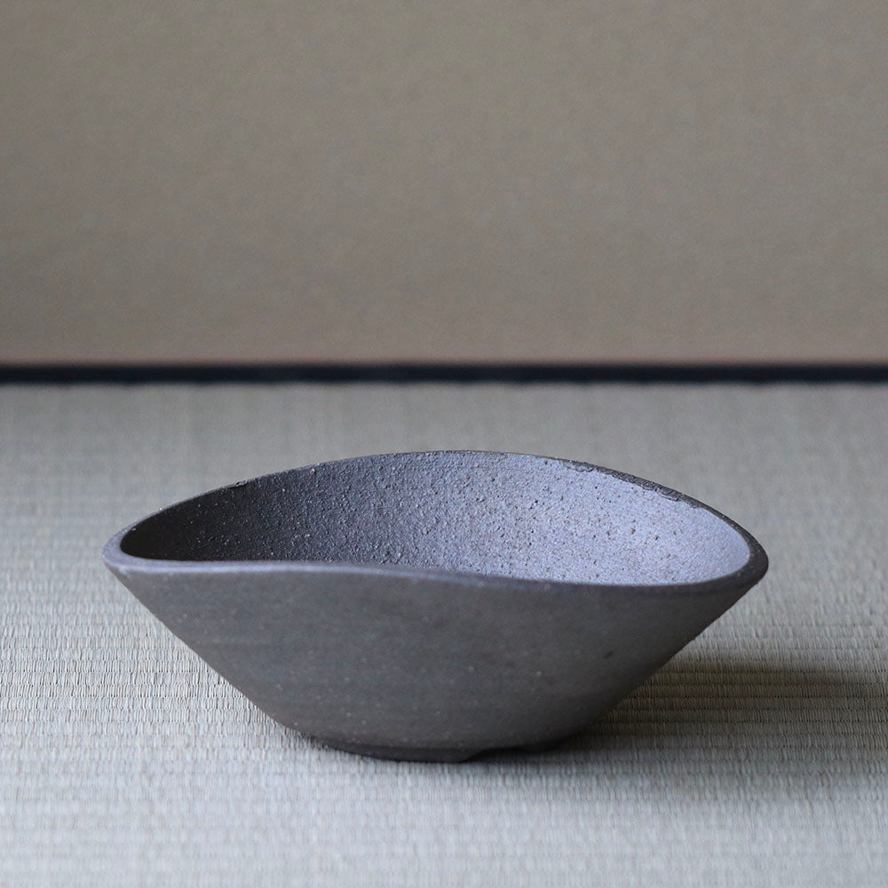 Handmade pot by Takaoka, B-1