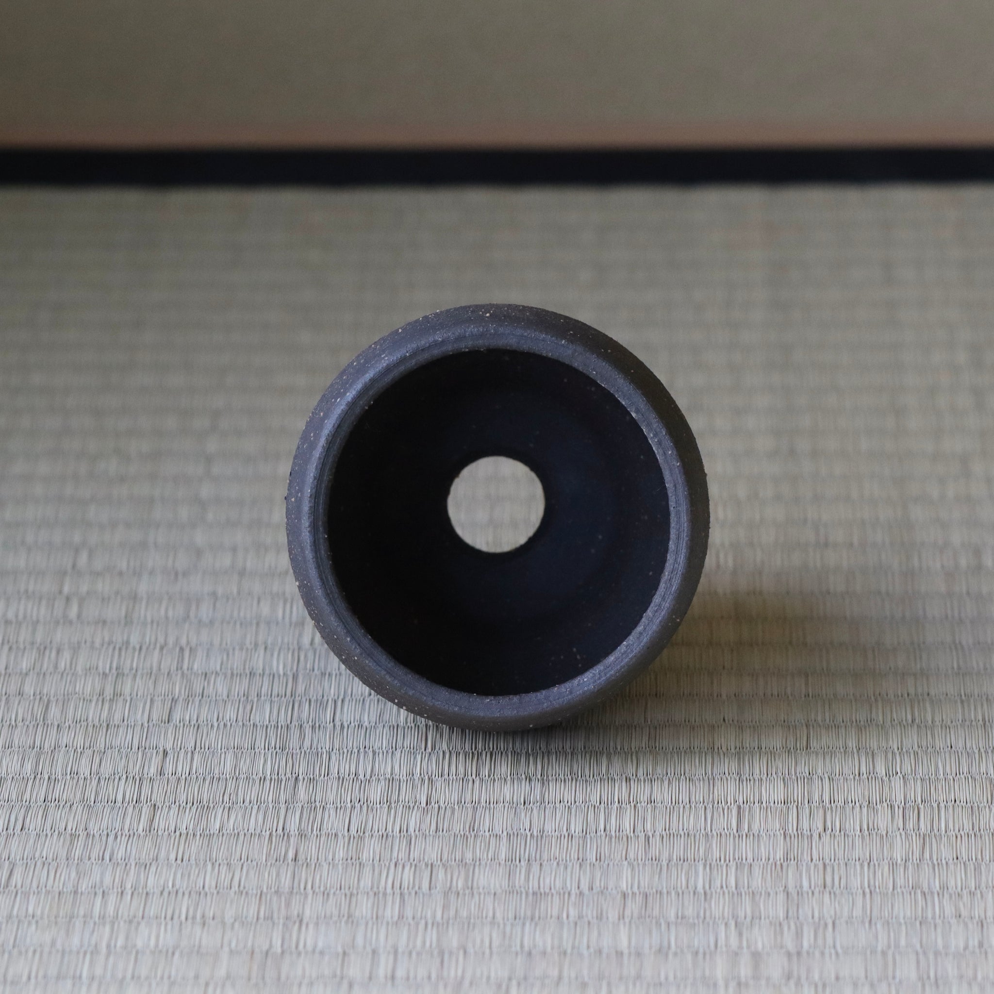 Handmade pot by Takaoka, B-6
