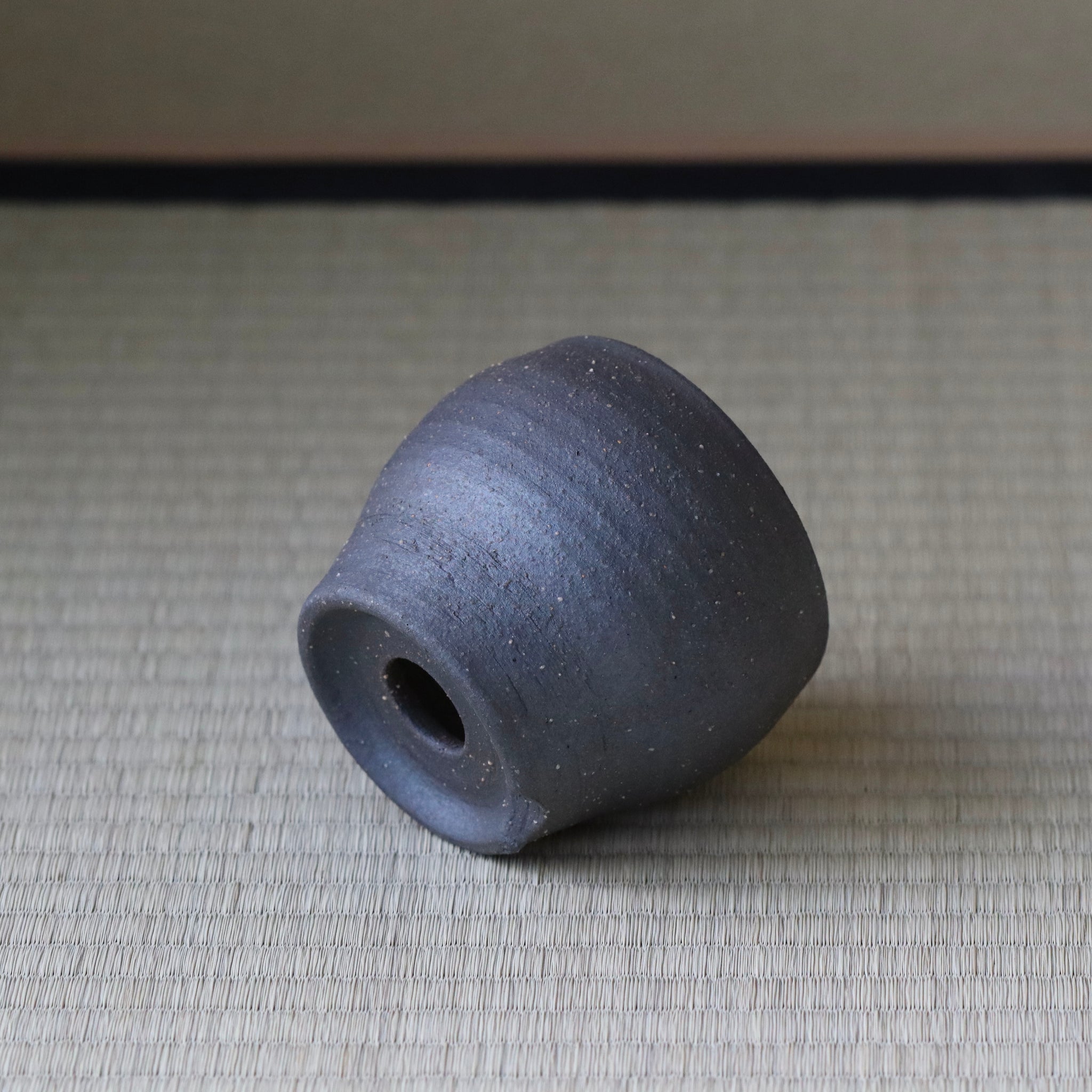 Handmade pot by Takaoka, B-6